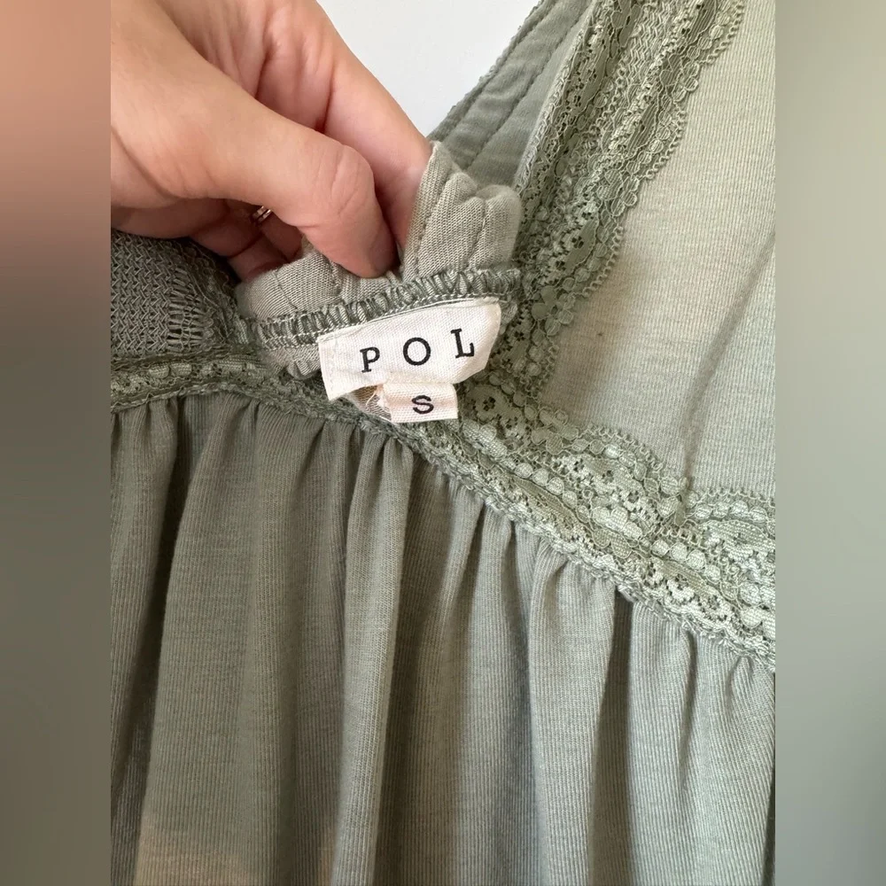 POL Blouse - Picture 2 of 3
